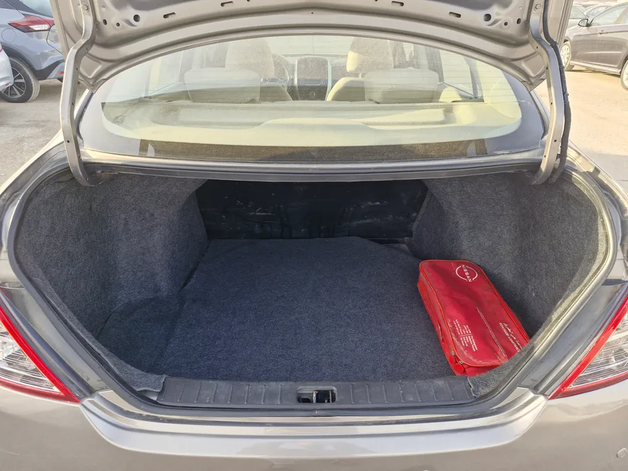 2022 Nissan Sunny Classic 