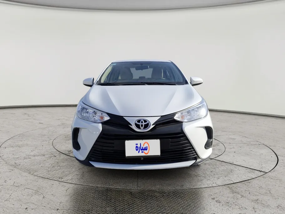 2022 Toyota Yaris  Y 