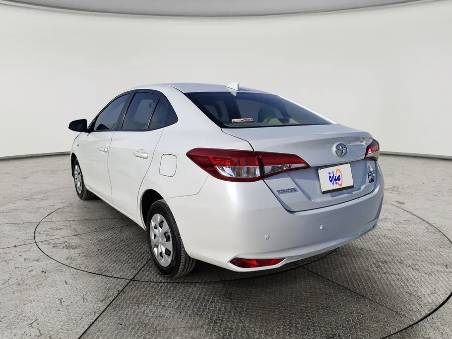 2022 Toyota Yaris  Y 