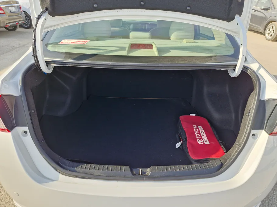 2022 Toyota Yaris  Y 