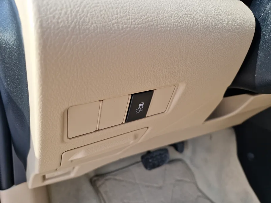 2022 Toyota Yaris  Y 