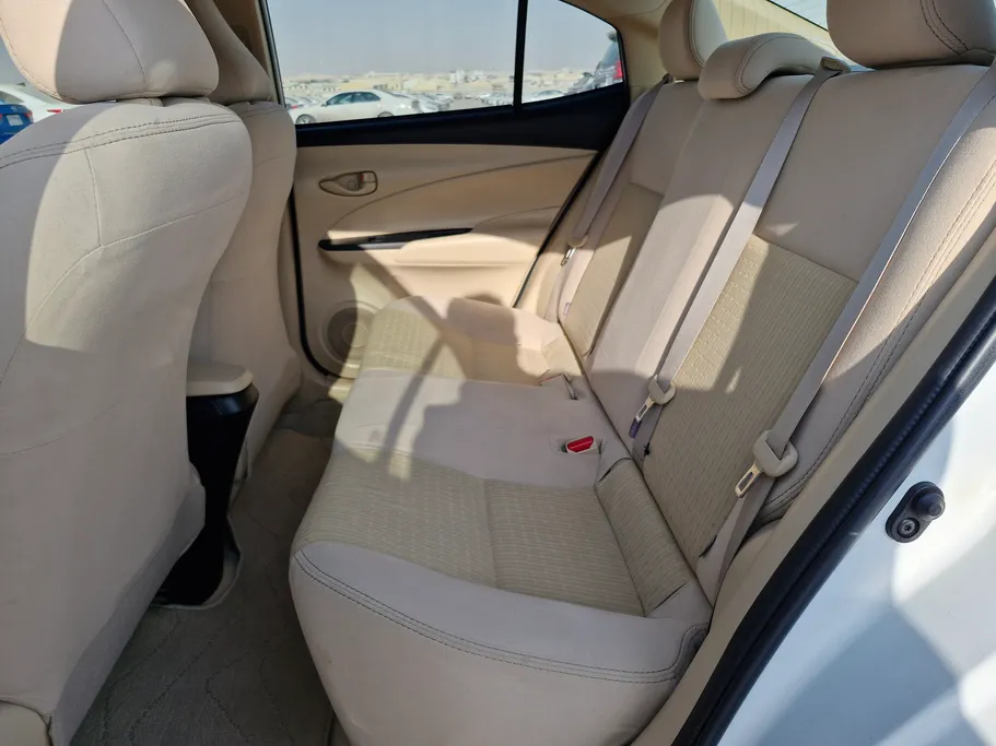 2022 Toyota Yaris  Y 