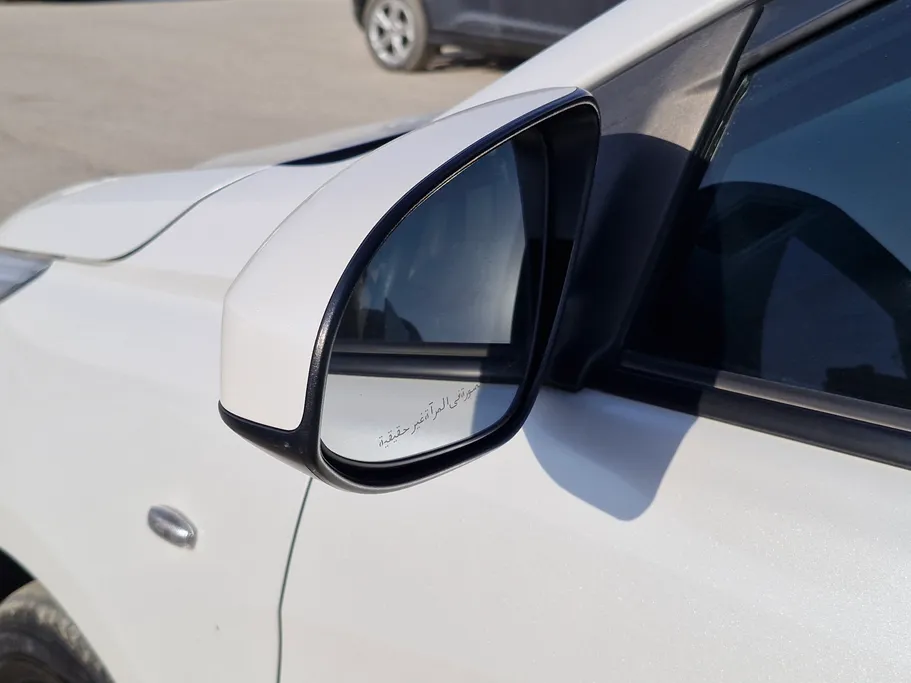 2022 Toyota Yaris  Y 