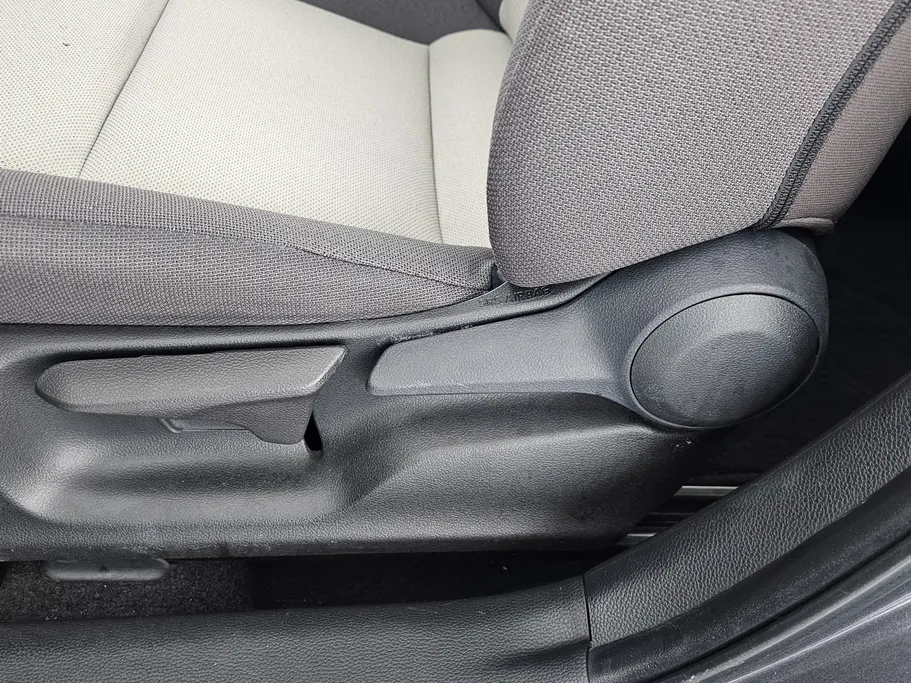 تويوتا كورولا XLI 2023 