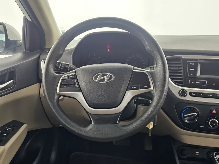 2022 Hyundai Accent Smart 