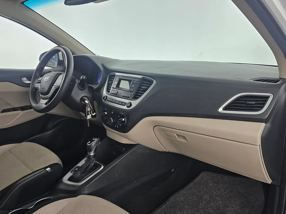 2022 Hyundai Accent Smart 