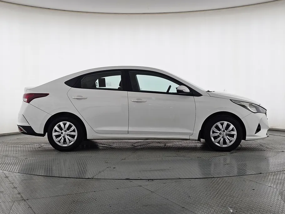 2022 Hyundai Accent Smart 