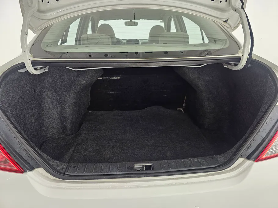 2022 Nissan Sunny SV 