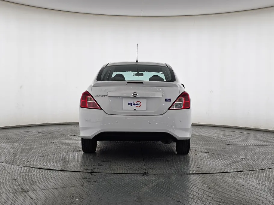 2022 Nissan Sunny SV 