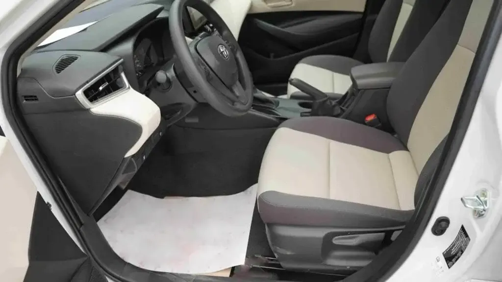 2025 Toyota Corolla XLI Executive Moonroof 