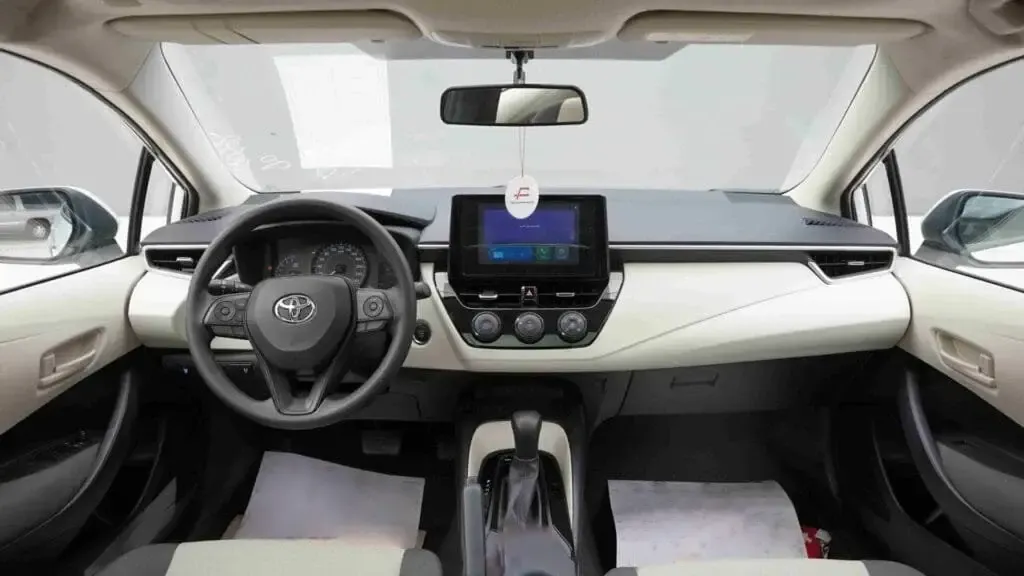 2025 Toyota Corolla XLI Executive Moonroof 