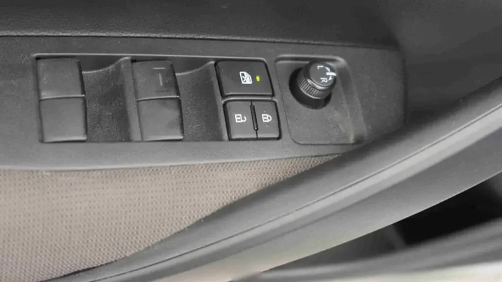 2025 Toyota Corolla XLI Executive Moonroof 