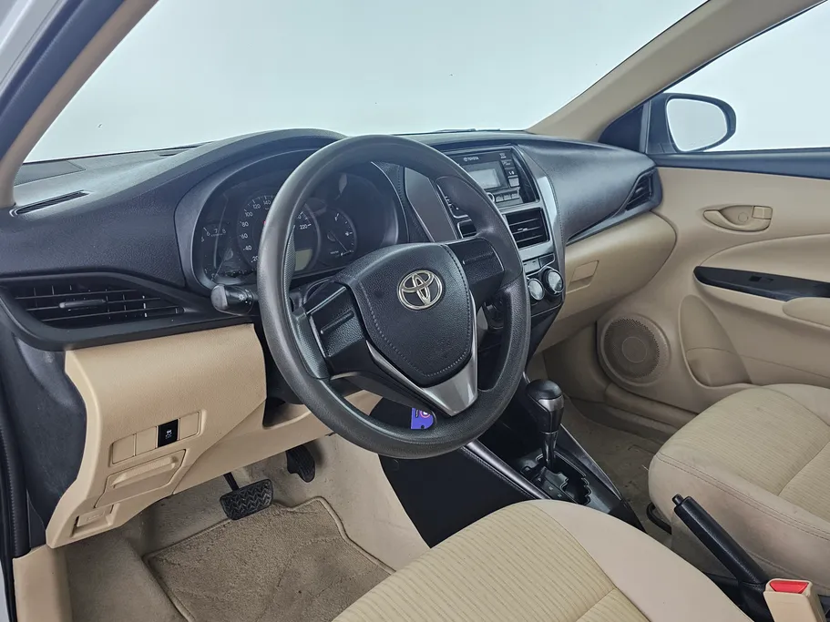 2021 Toyota Yaris  Y 