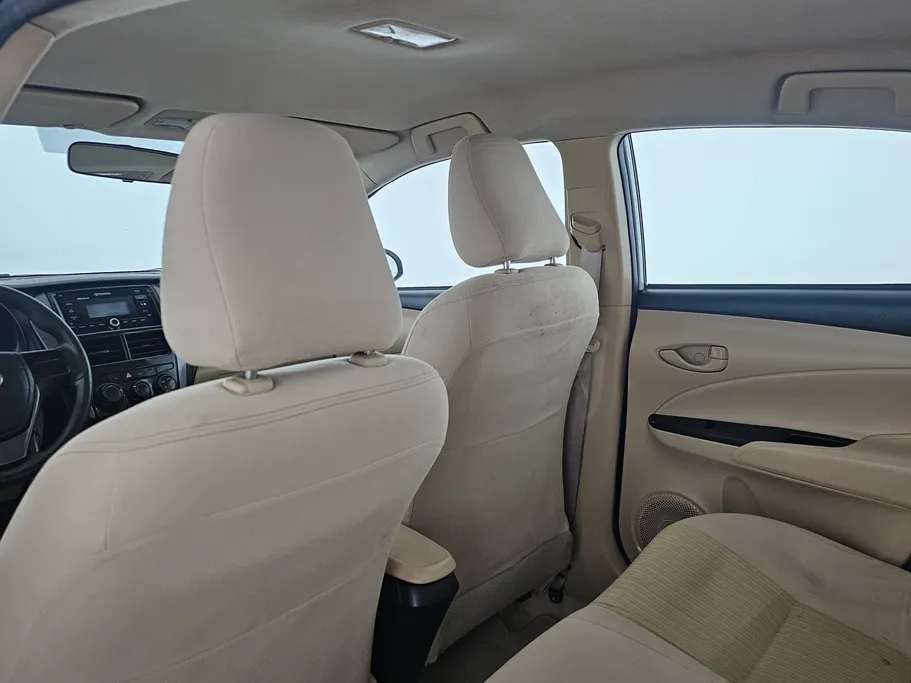 2021 Toyota Yaris  Y 