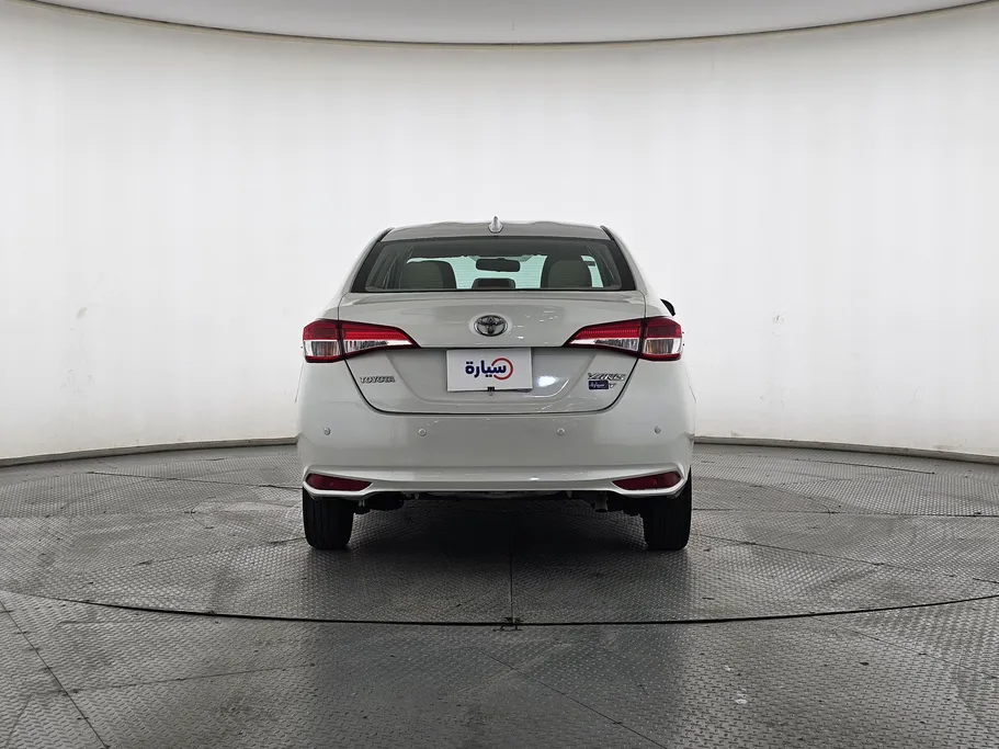 2021 Toyota Yaris  Y 