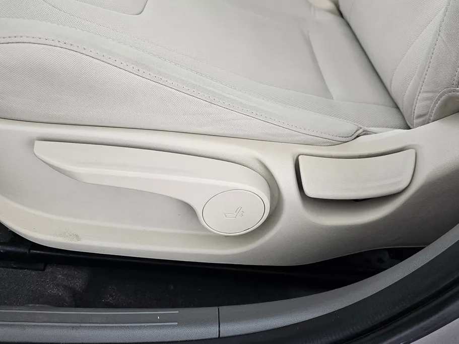 2023 Hyundai Elantra Fleet 