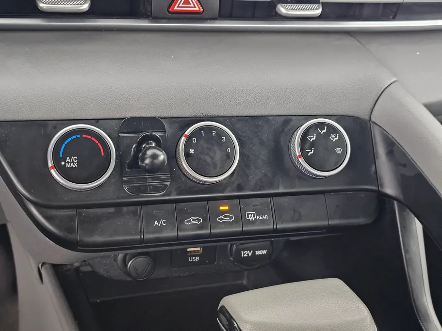 2023 Hyundai Elantra Fleet 