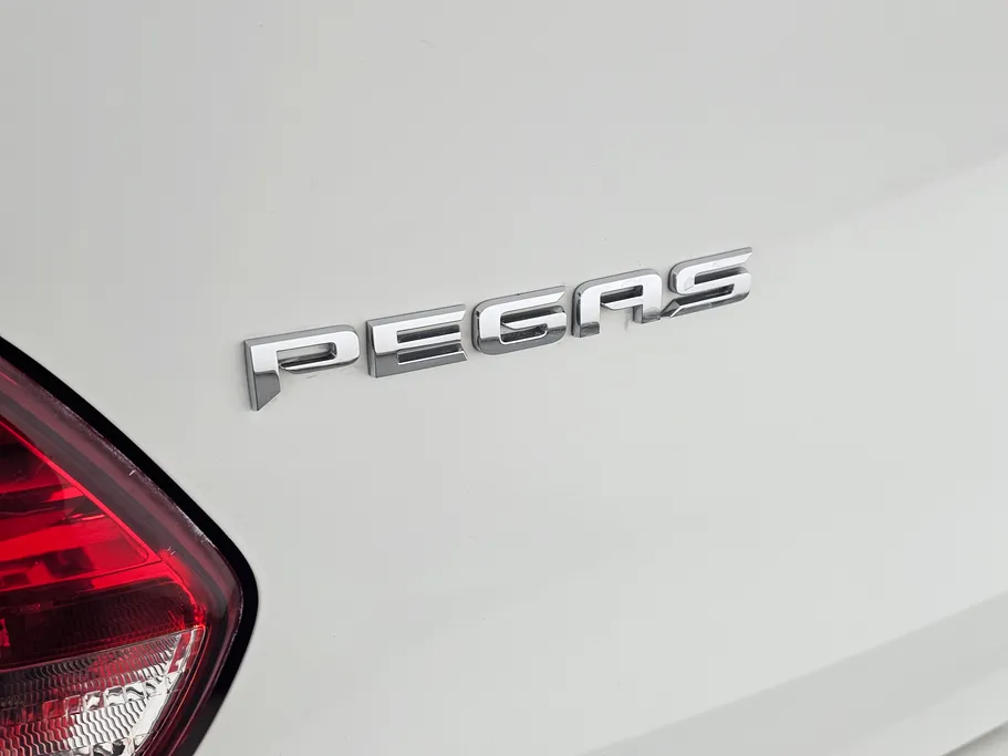 2022 Kia Pegas LX 
