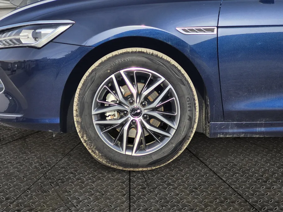 بي واي دي تشين بلس كمفورت 2025 