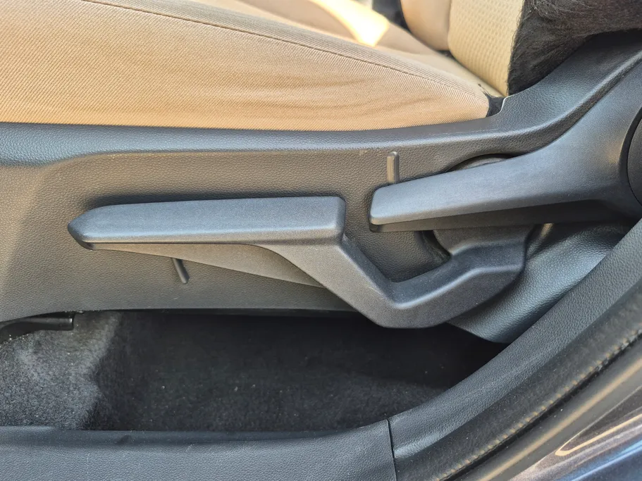 2024 Toyota Yaris  Y 