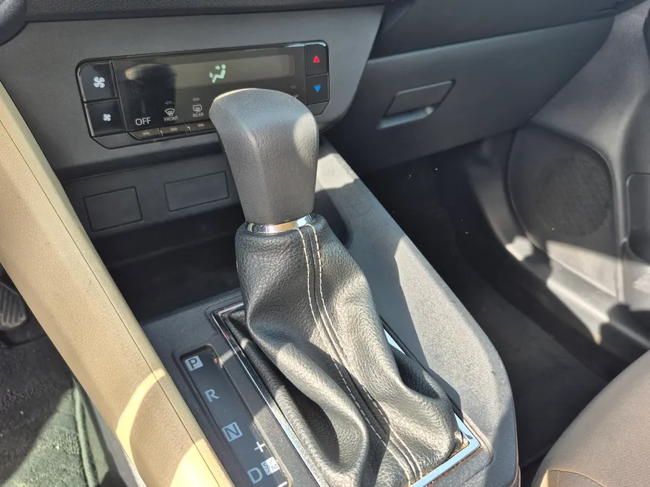 2024 Toyota Yaris  Y 