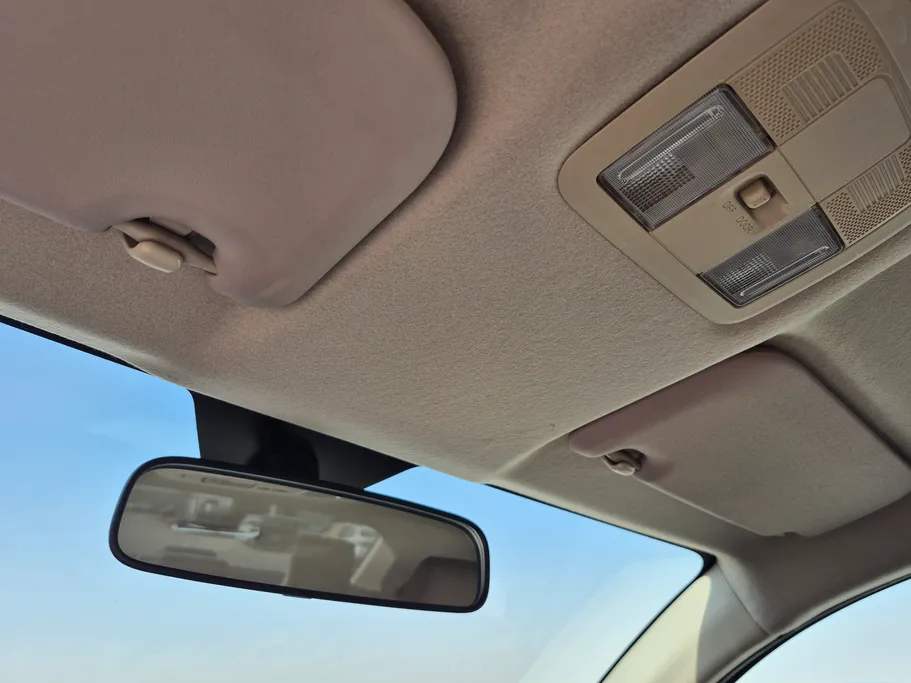 2024 Toyota Yaris  Y 