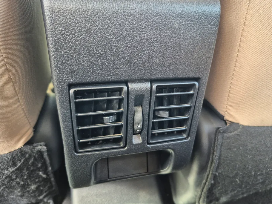 2024 Toyota Yaris  Y 