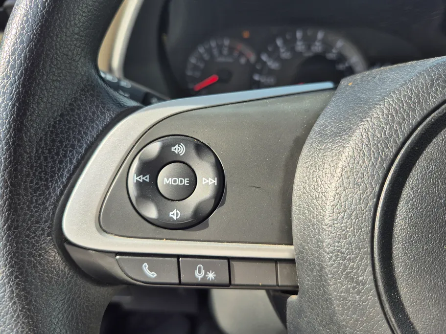 2024 Toyota Yaris  Y 