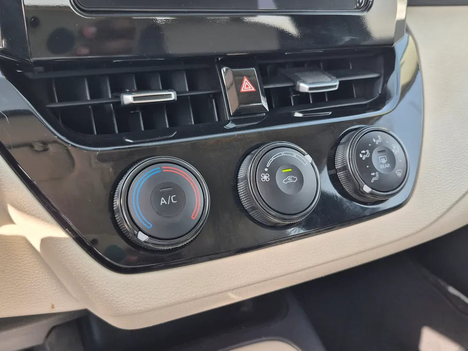 تويوتا كورولا XLI 2023 