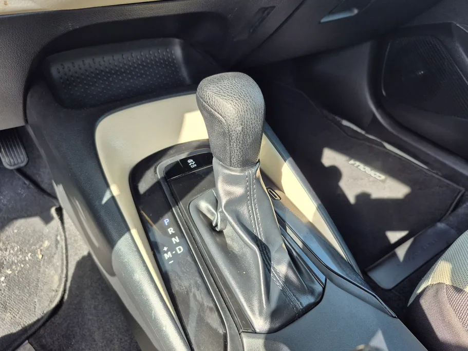 تويوتا كورولا XLI 2023 