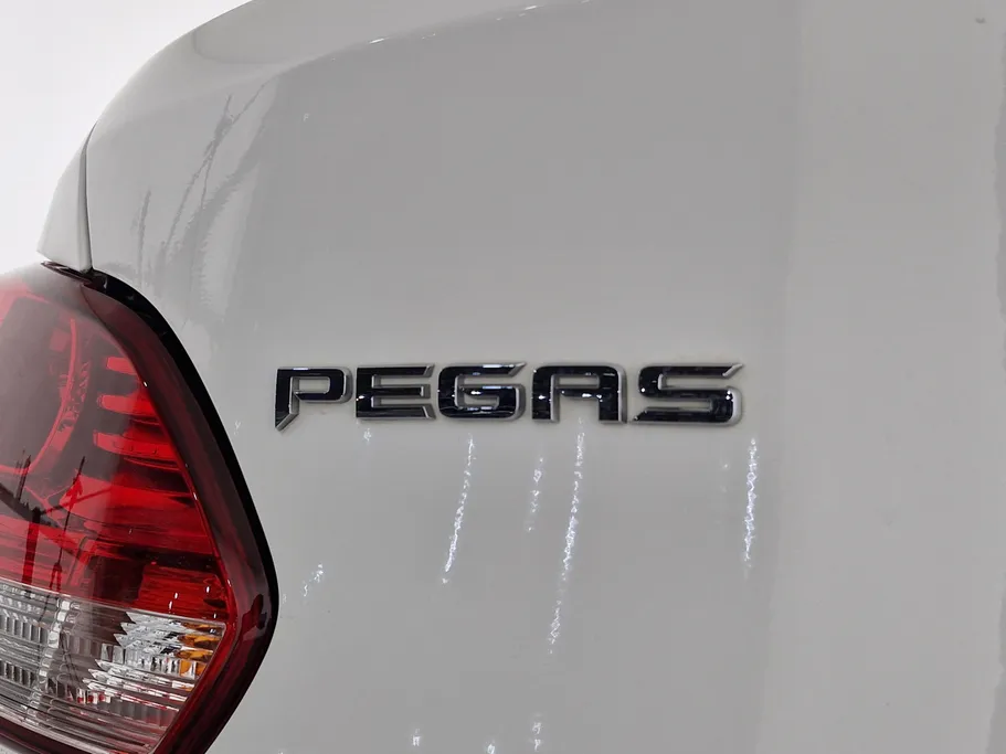 2022 Kia Pegas LX 