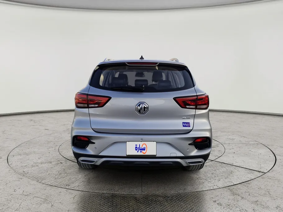 2023 MG ZS LUX 