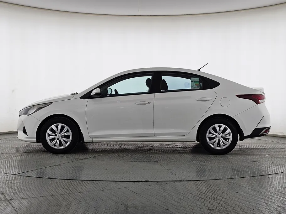 2022 Hyundai Accent Smart 