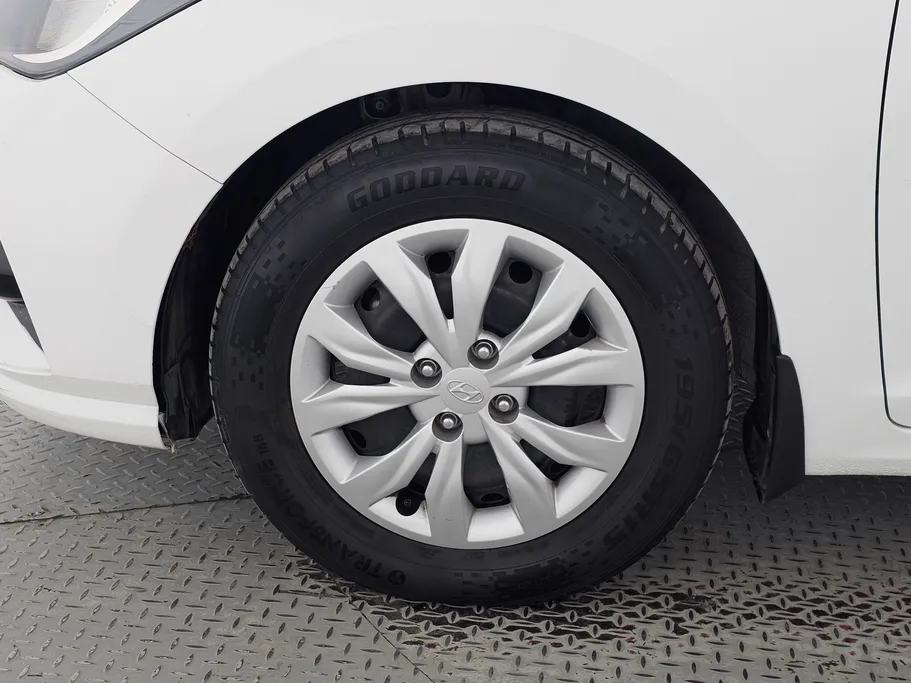 2022 Hyundai Accent Smart 