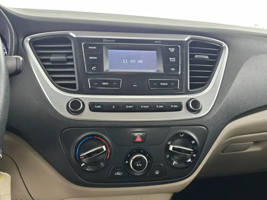 2022 Hyundai Accent Smart 