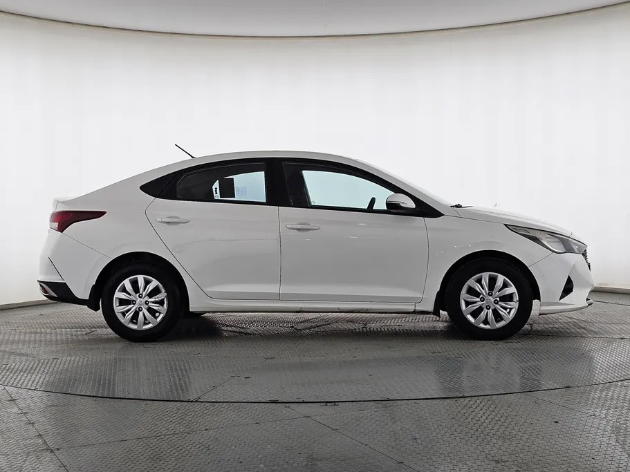 2022 Hyundai Accent Smart 