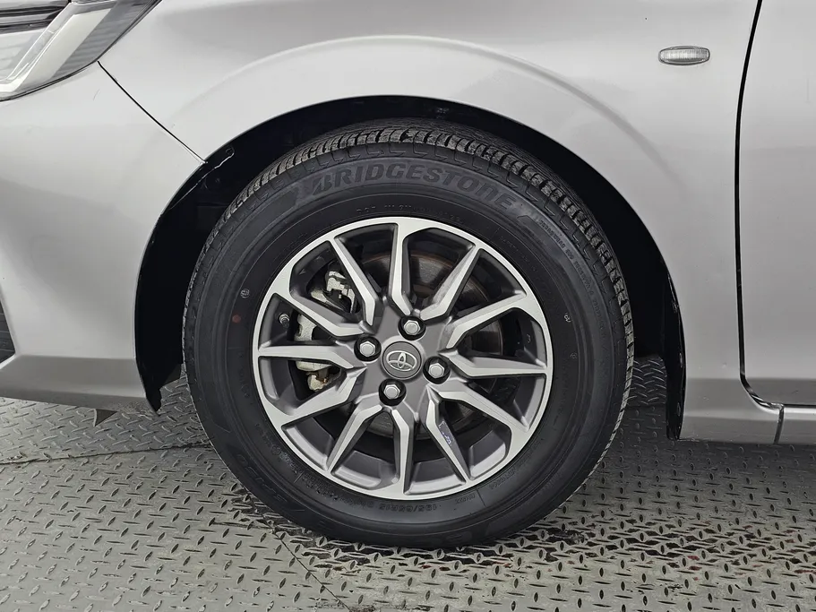 تويوتا يارس Y 2023 