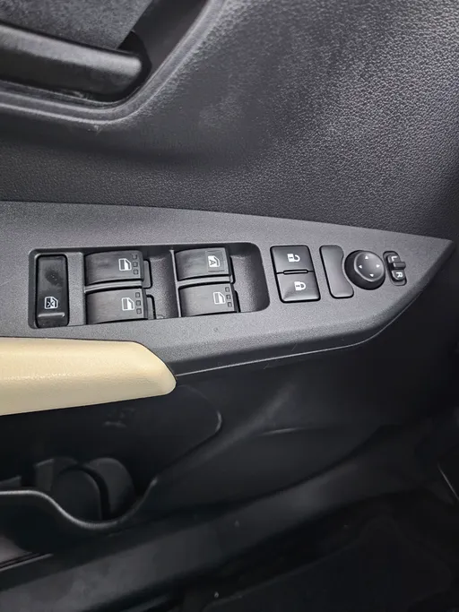 تويوتا يارس Y 2023 