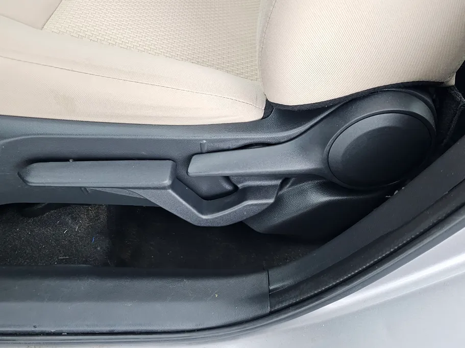 تويوتا يارس Y 2023 