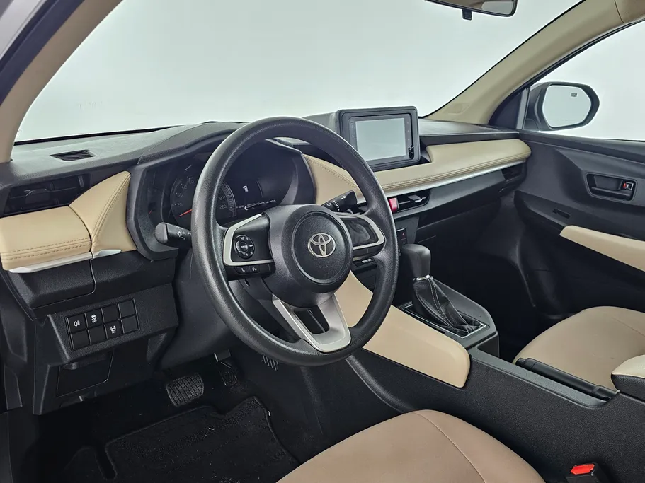 تويوتا يارس Y 2023 