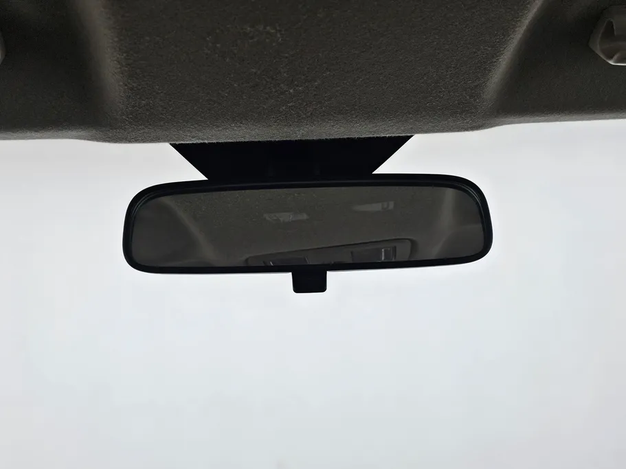 تويوتا يارس Y 2023 