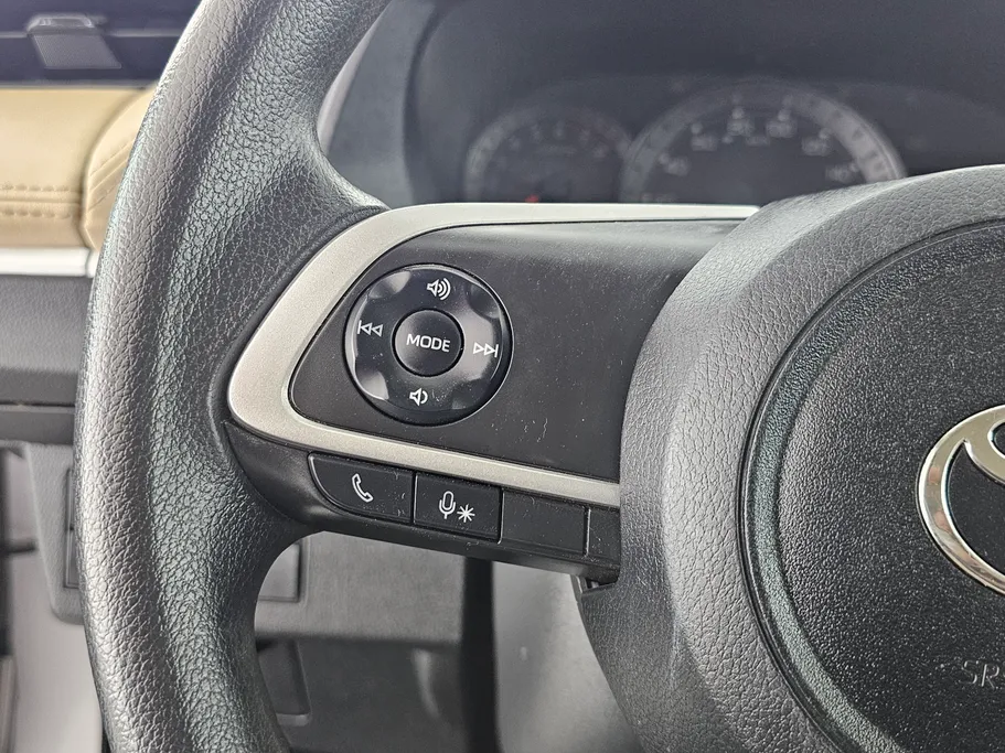 تويوتا يارس Y 2023 