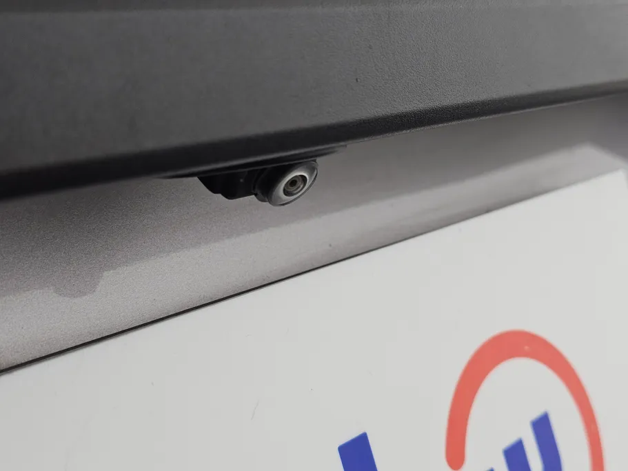 تويوتا يارس Y 2023 