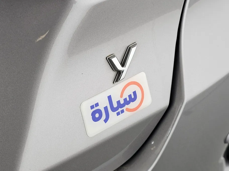 تويوتا يارس Y 2023 