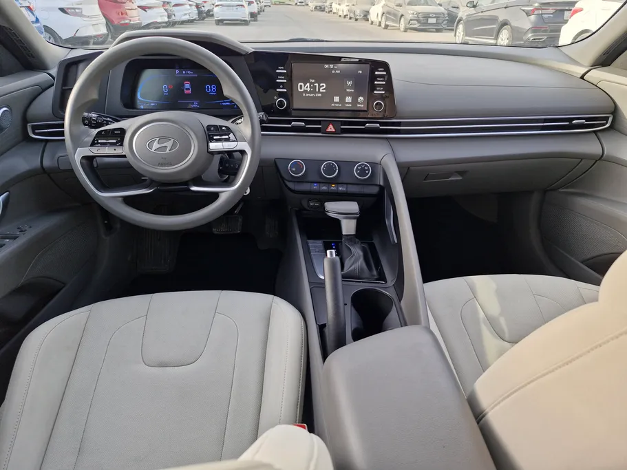 2024 Hyundai Elantra Fleet 