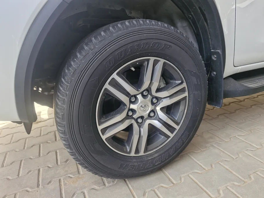 تويوتا فورتشنر VX 2023 