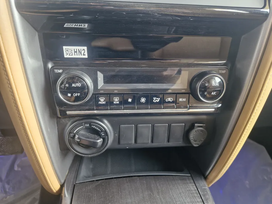 تويوتا فورتشنر VX 2023 