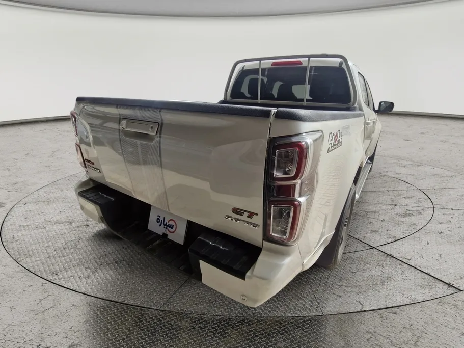 ايسوزو دي ماكس GT 2023 