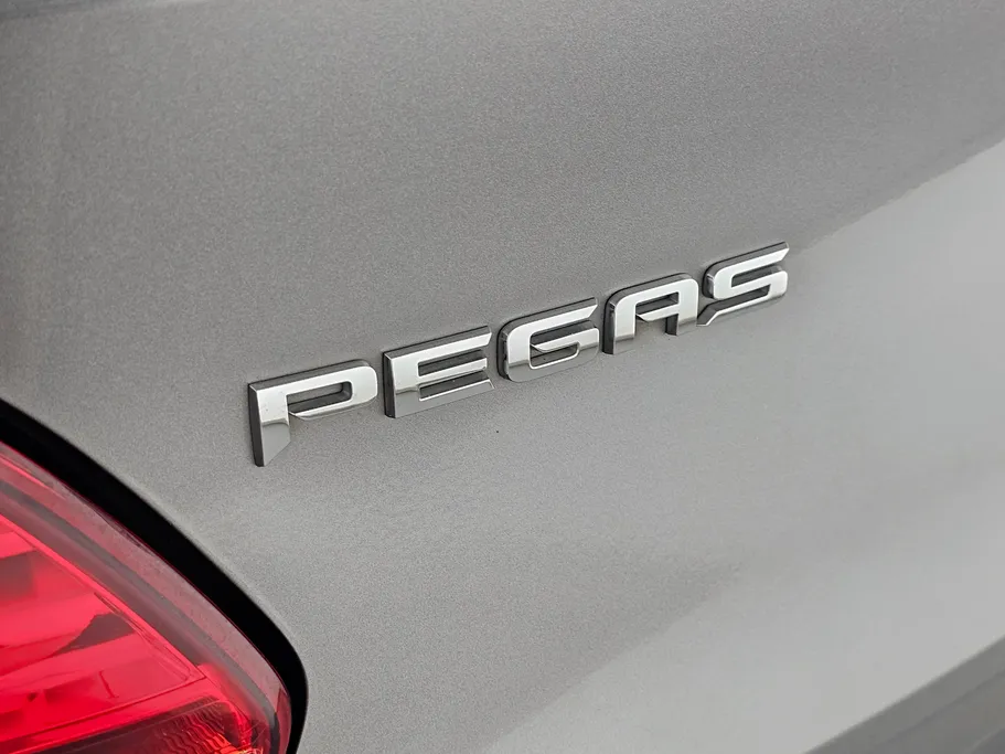 2022 Kia Pegas LX 
