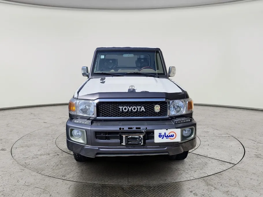 تويوتا شاص LX 2021 